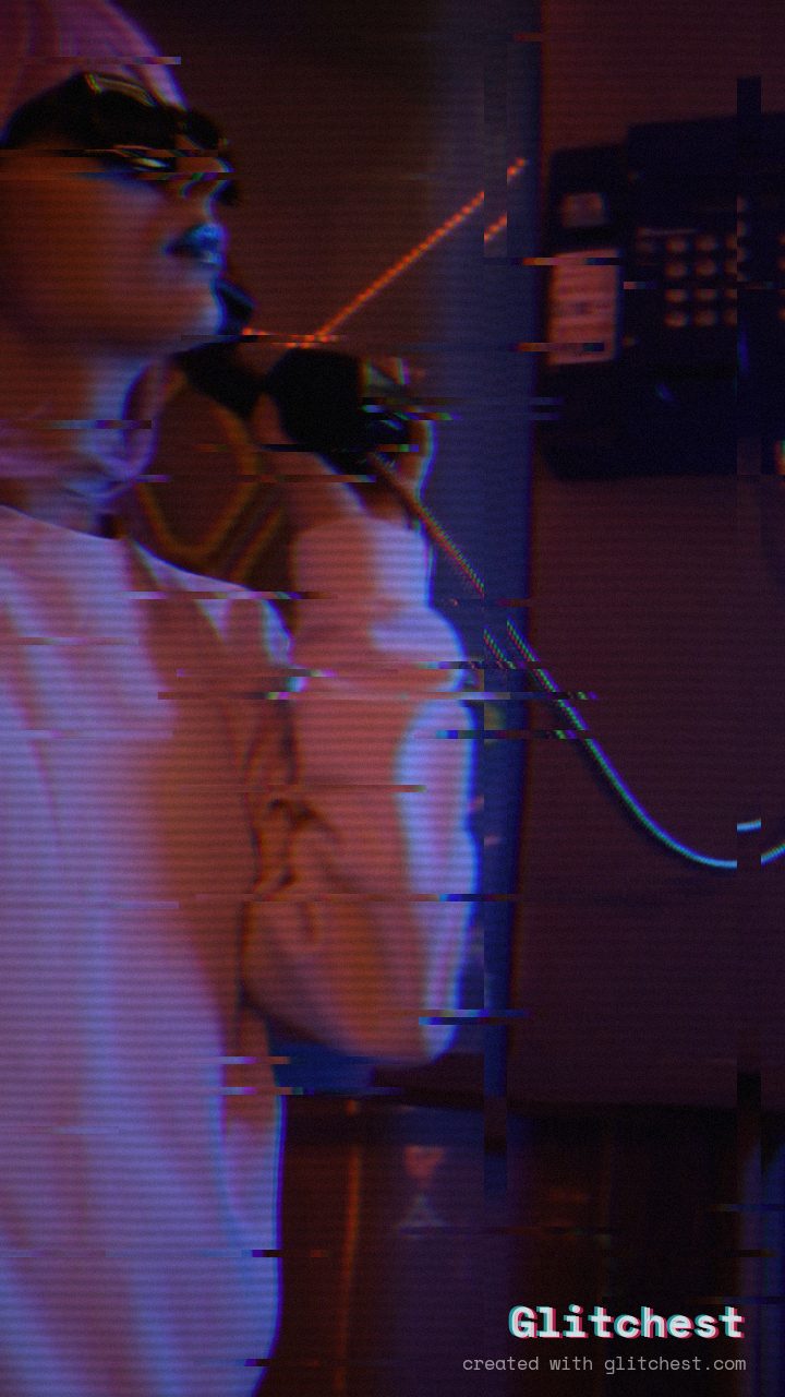 The VHS look glitch look applied in Glitchest