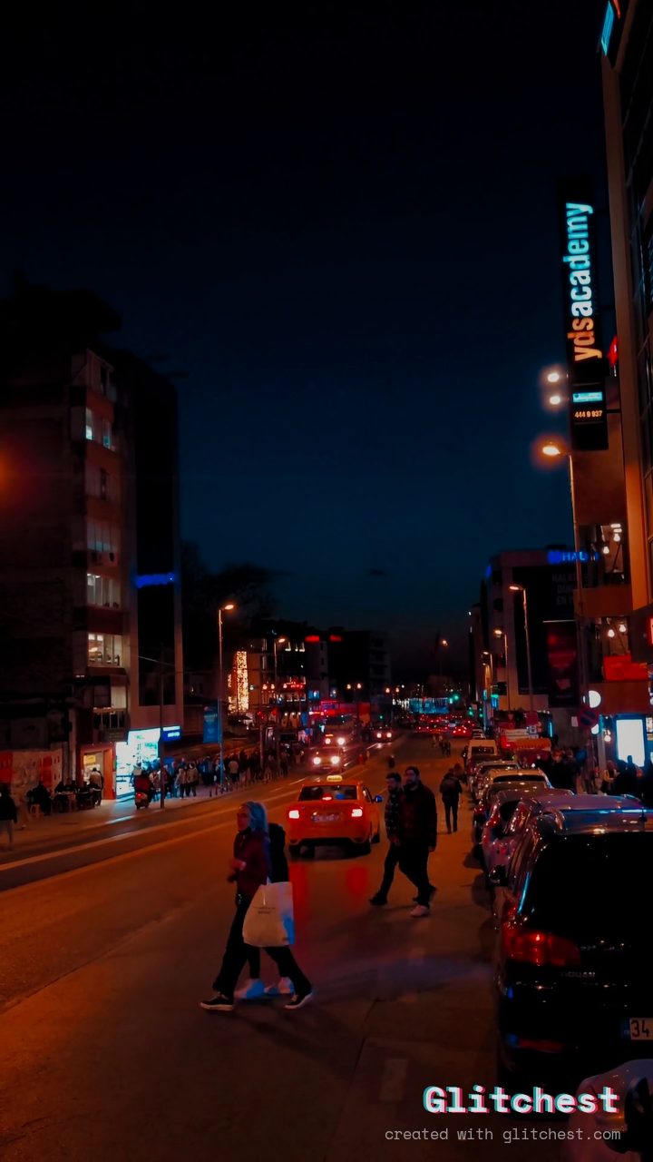 Original photo before the Cyberpunk Neon glitch look