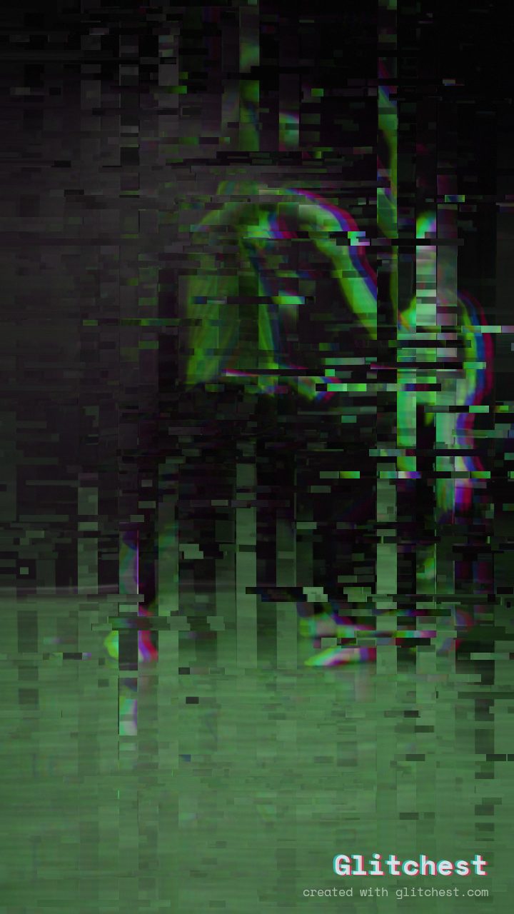 The Datamosh Bloom glitch look applied in Glitchest