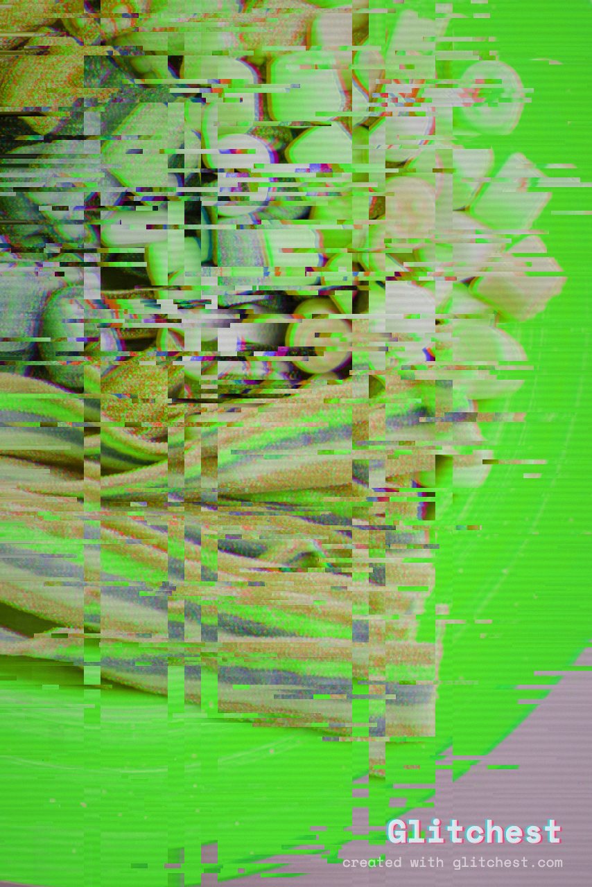 Cyber glitch look