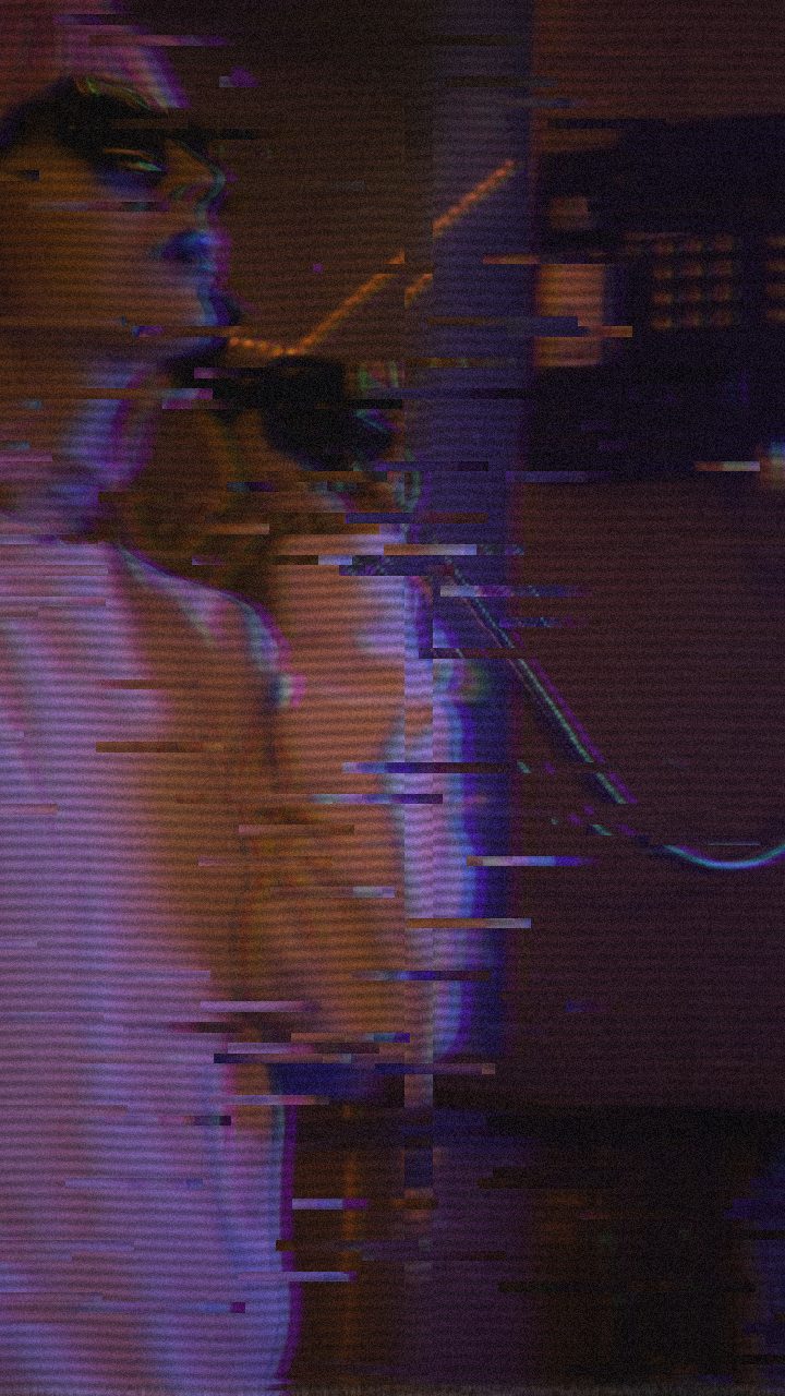 The VHS look glitch look applied in Glitchest